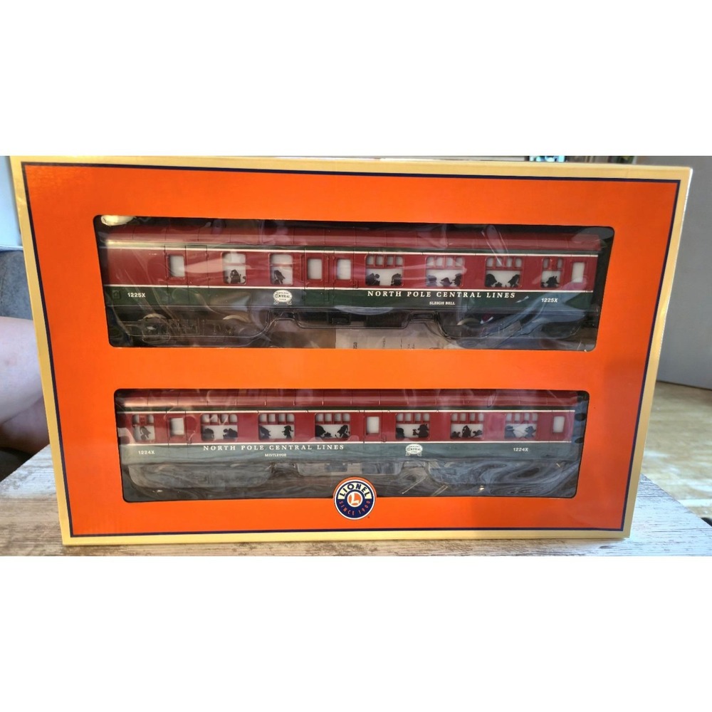 Lionel North Pole Central Victorian Christmas Passenger Cars 6-35250 - NIB - Picture 4 of 16